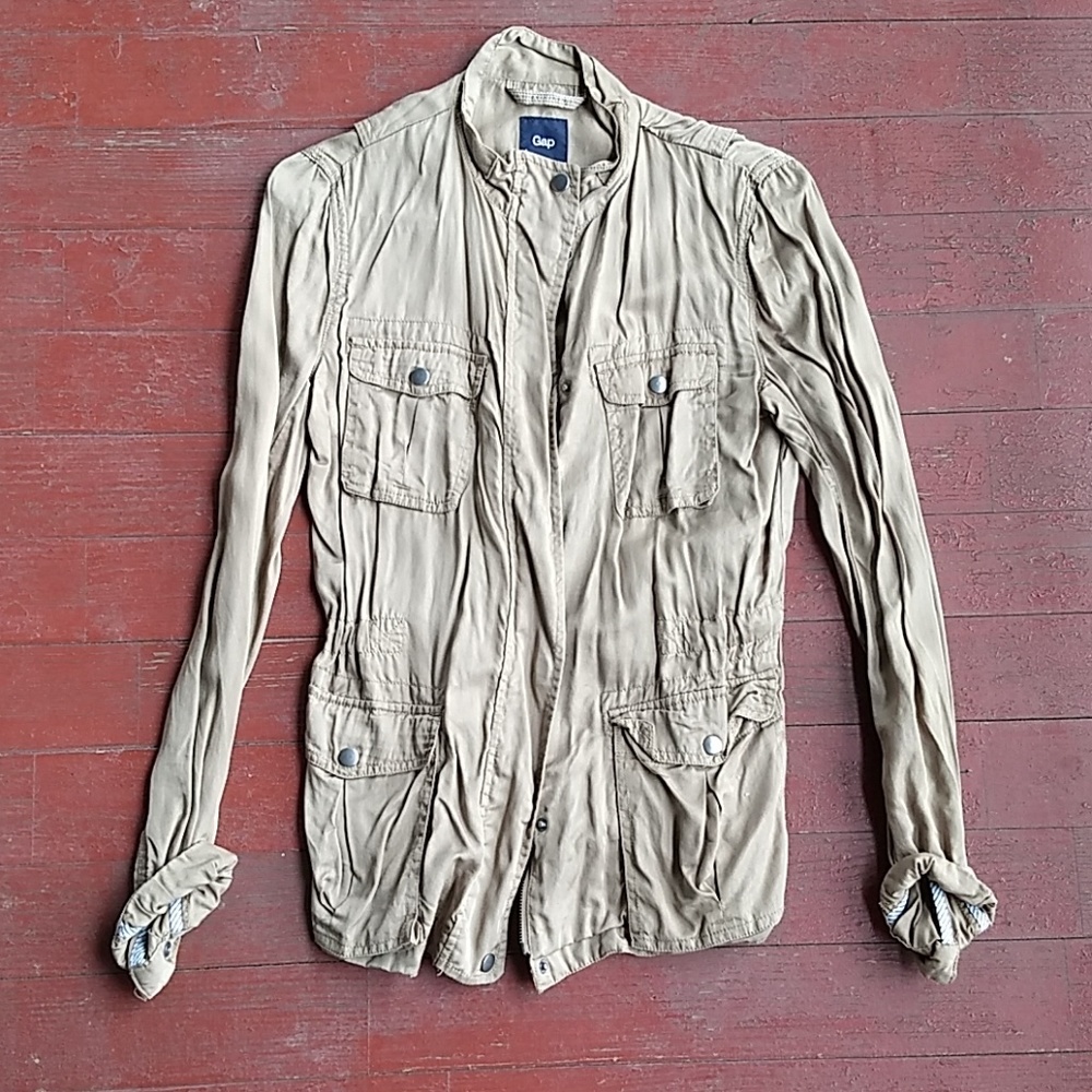Gap light windbreaker casual jacket